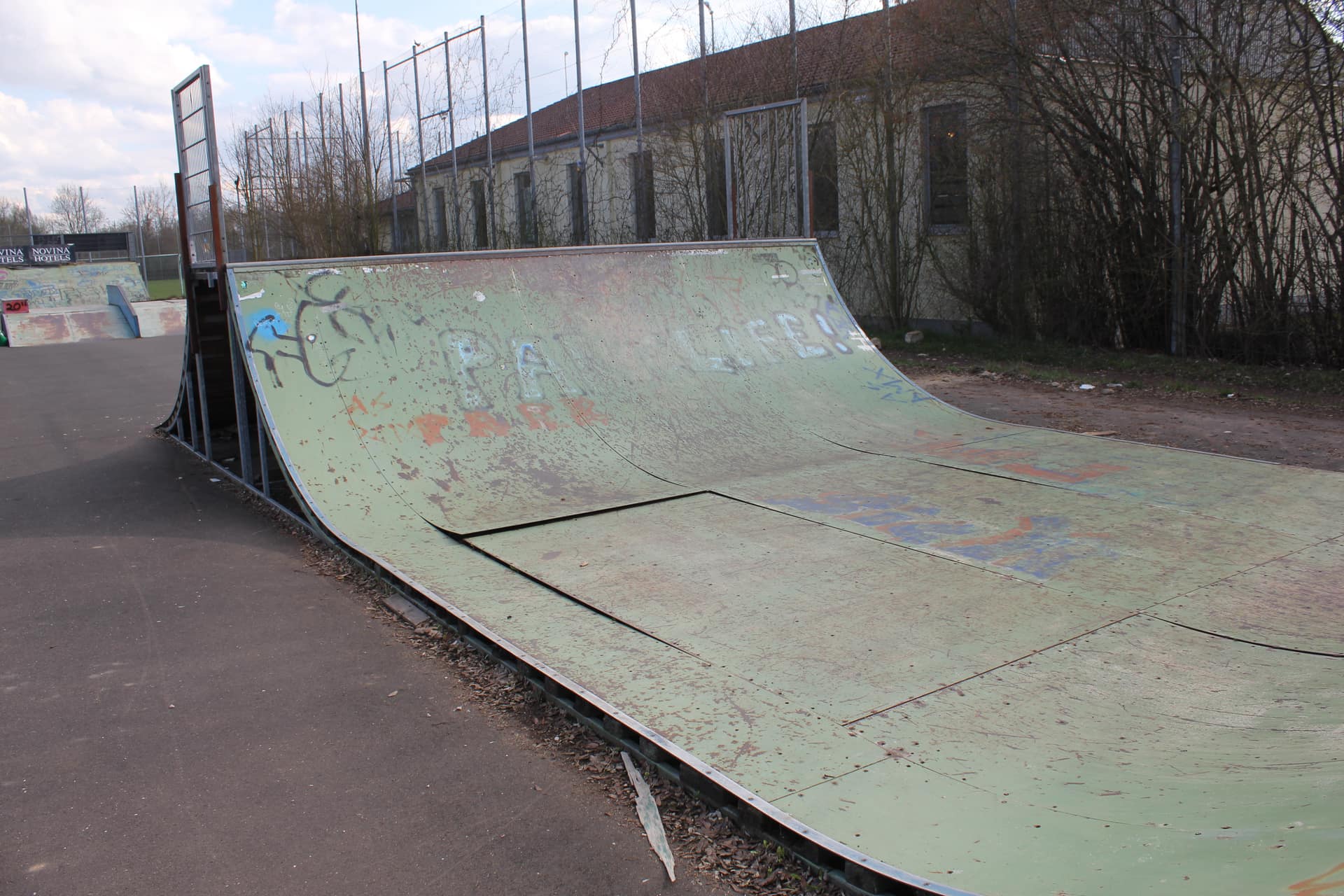 skatepark-sanierung.de Metall